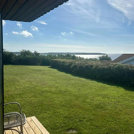 Feriehus With Fjord Views At Horsens Fjord