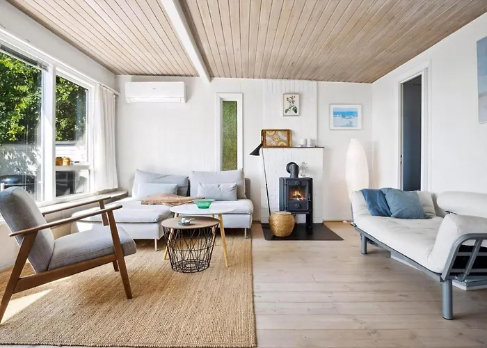 With Fjord Views At Horsens Fjord Holiday home *